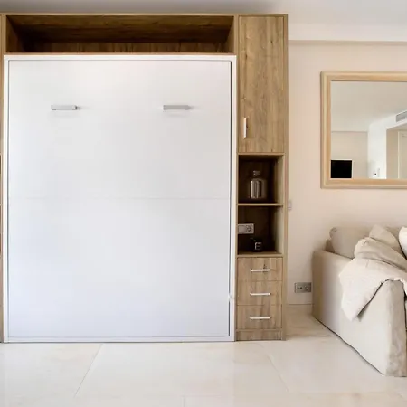 Puerto Marina Luxury Daire *
