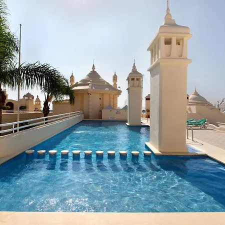 Daire Puerto Marina Luxury *