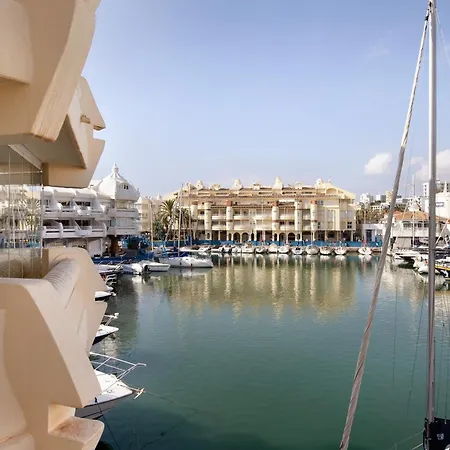 Daire Puerto Marina Luxury